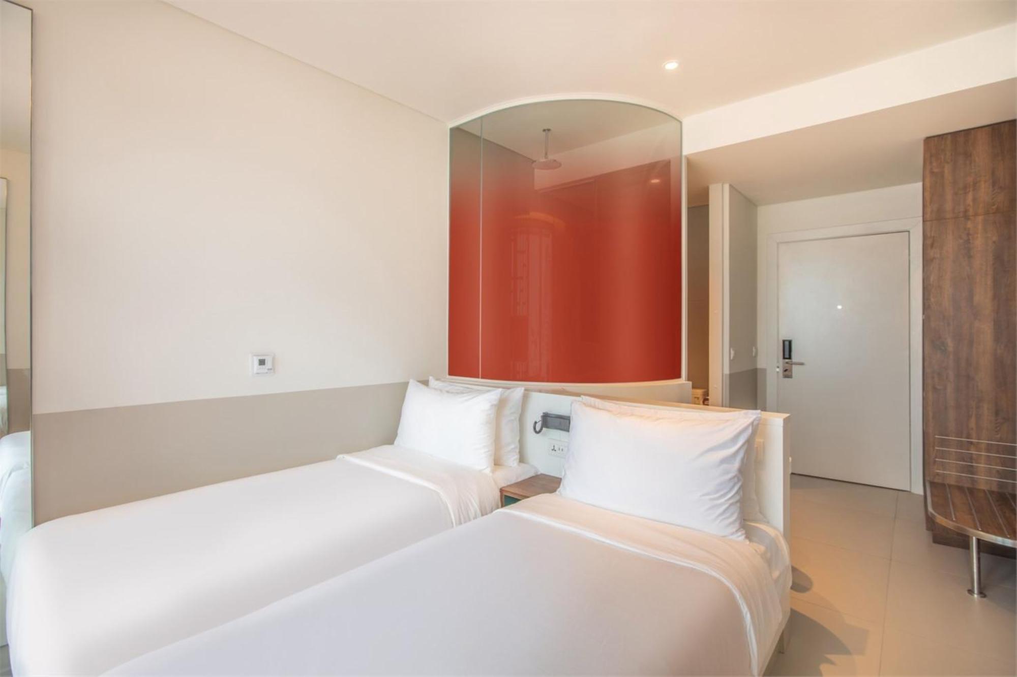 Wink Icon Hotel Danang Riverside - Luxury Suites - 24Hrs Stay & Rooftop Pool Bar מראה חיצוני תמונה